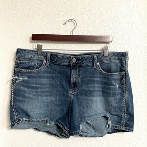 Silver Jeans Women’s Shorts Denim Jean Elyse Distressed Thick Stitch Size 20